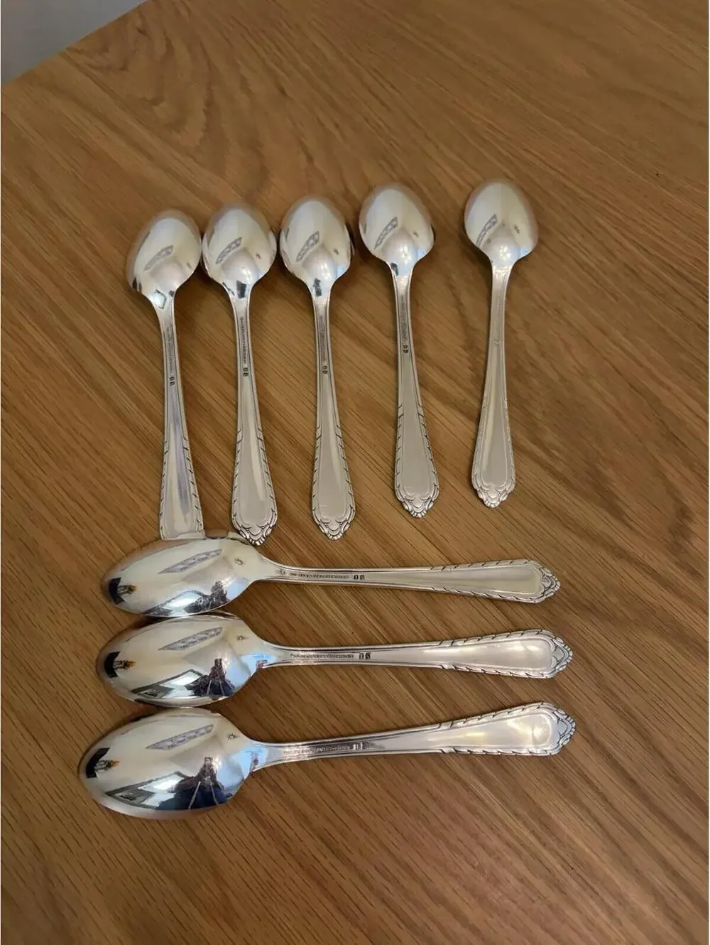 VTG Holmes Edwards IS International Silverplate Masterpiece 1932 8 Dinner Forks